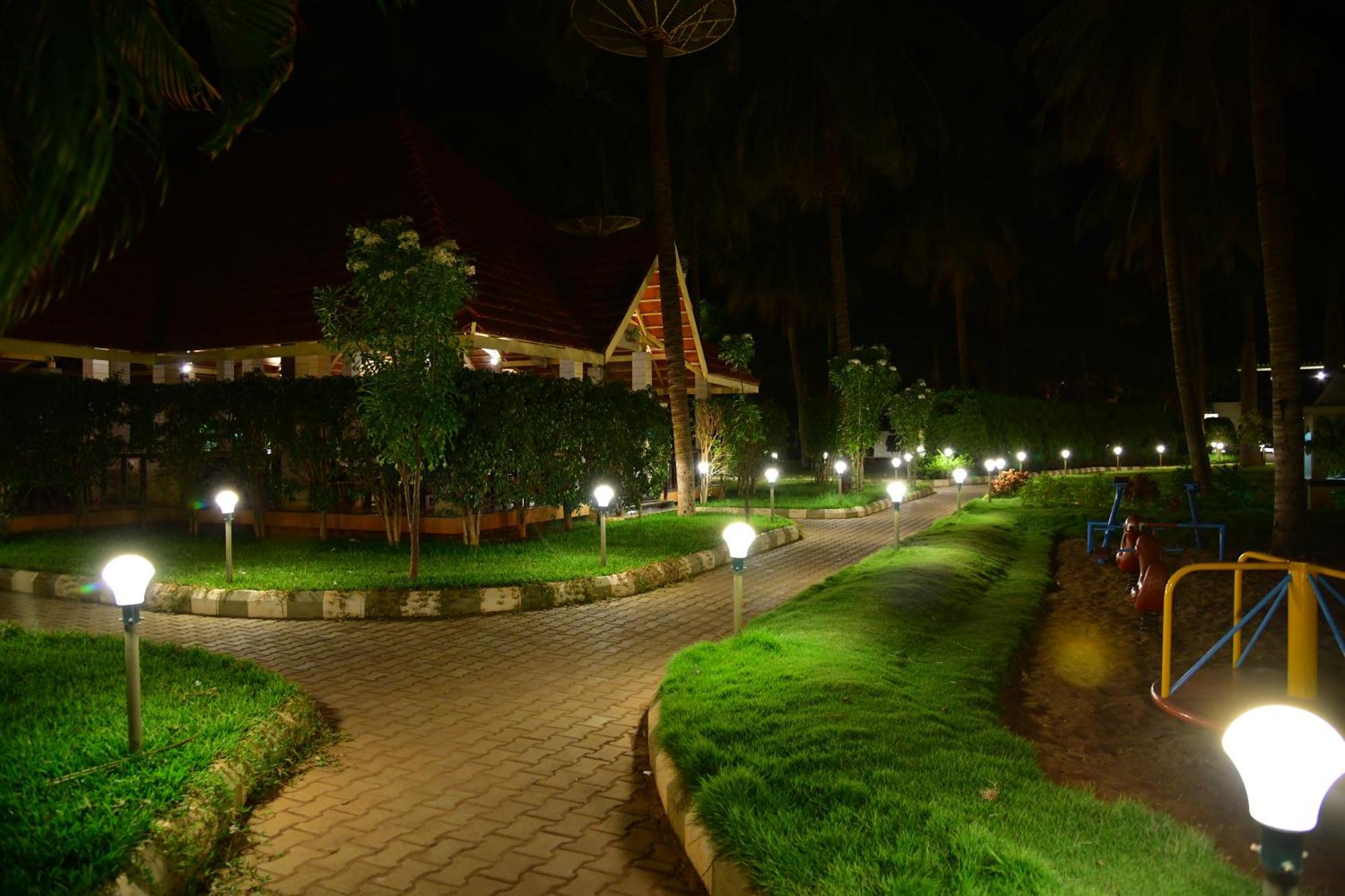 Nijaguna Resorts Chāmrājnagar Εξωτερικό φωτογραφία